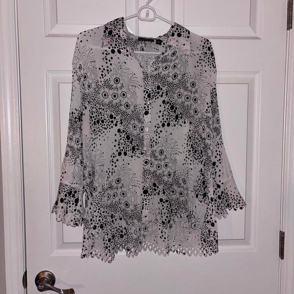 Women's Grey and White Blouse